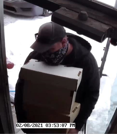 Topeka_Police's tweet photo. We'd like to speak to this guy and gal about some storage unit burglaries. If you recognize them or this vehicle, send us a message here or email us at telltpd@topeka.org. Anonymous tips can be made to Crime Stoppers by calling 785-234-0007. Online tips: https://t.co/aTSOQ8AwzK https://t.co/tgyuFeHejJ