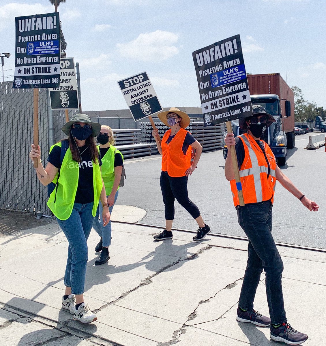 port  truck drivers at @drive4universal’s UIS are on STRIKE! they need to be reinstated, a fair contract + no misclassification as independent contractors. port trucking needs to be held accountable. i’m proud to stand with drivers + support #SB338 #SB700 + #AB794. #PortStrike