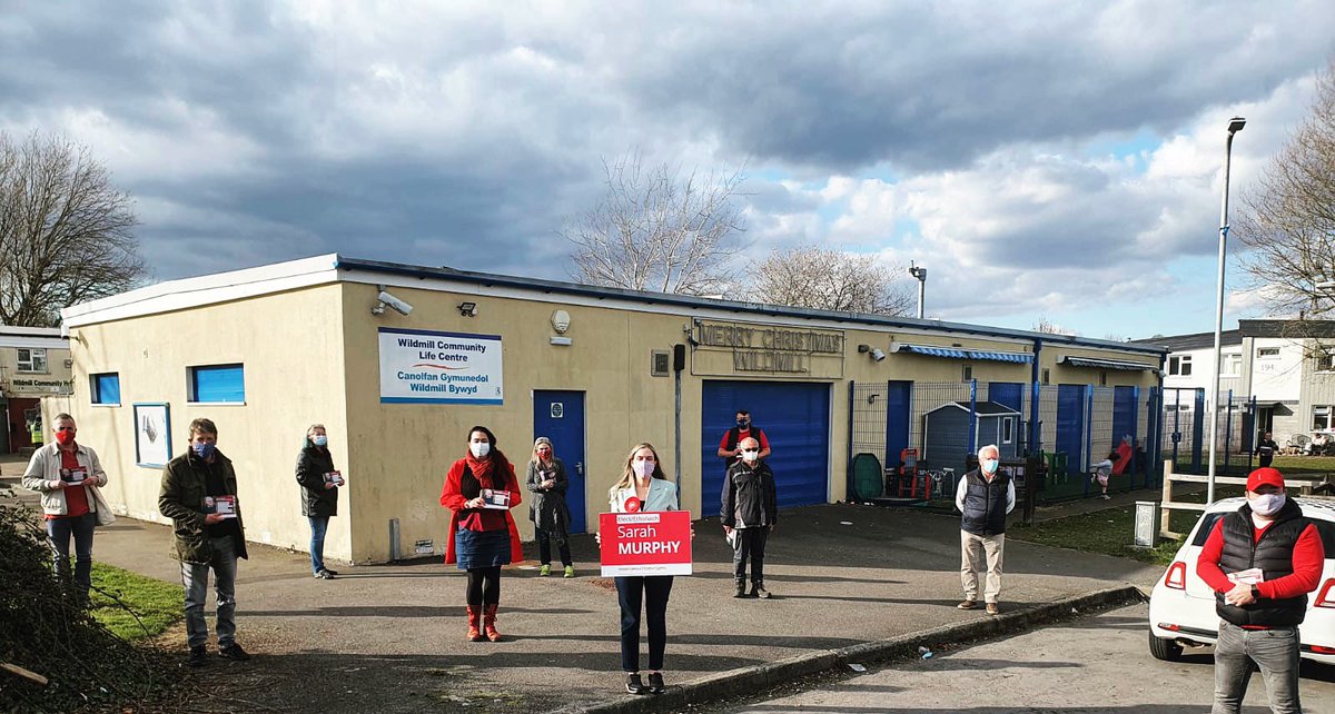 sarah4bridgend's tweet photo. Back on the #Labourdoorstep this evening in #Wildmill. Thank you to everyone who talked to us and for the support, it means a lot 🙏🌹
We aren’t taking a single vote for granted though, and we will be back again soon! #SM4MS #WelshLabour https://t.co/GvCcDthAPd