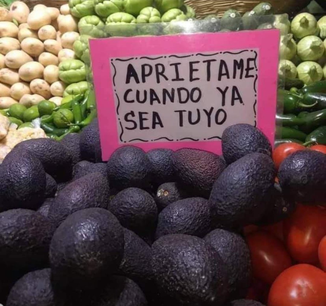 Efrendo2's tweet photo. 😂😂😂 #apretaditas #aprietame #apretar #avocados #aguacates # https://t.co/Xcgu5nMkdZ