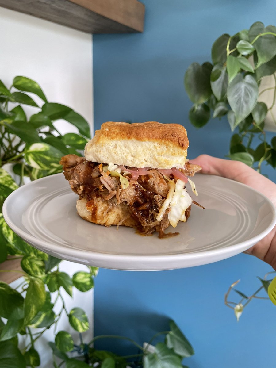 lteaches202's tweet photo. Spring break and I finally had the chance to check out my friends new restaurant Preservation Biscuit Co. in Falls Church and yeah, you should go too: https://t.co/YQVaifLFyS