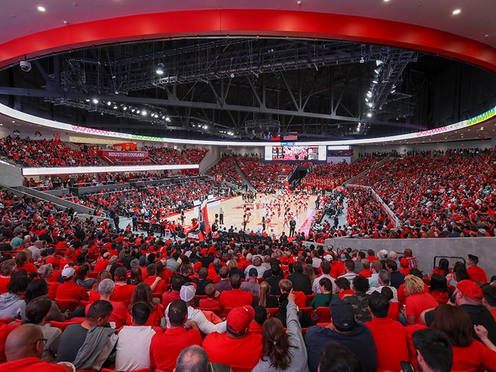 Blessed to receive an offer from the University of Houston! @TeamThad21