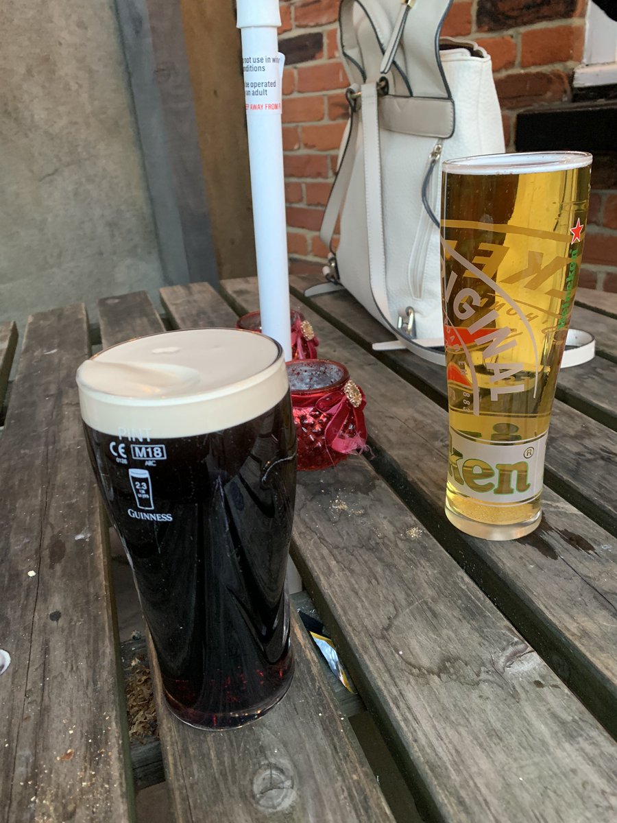 99BenBray1's tweet photo. #Bowie ‘s first trip to the pub! So good to get a proper pint after all these months up the #HalfMoon #Rayleigh #Essex ! #BowieForever #dogsoftwitter #RescueDogs #rescueismyfavouritebreed #AdoptDontShop https://t.co/j3Lr5XqBEi