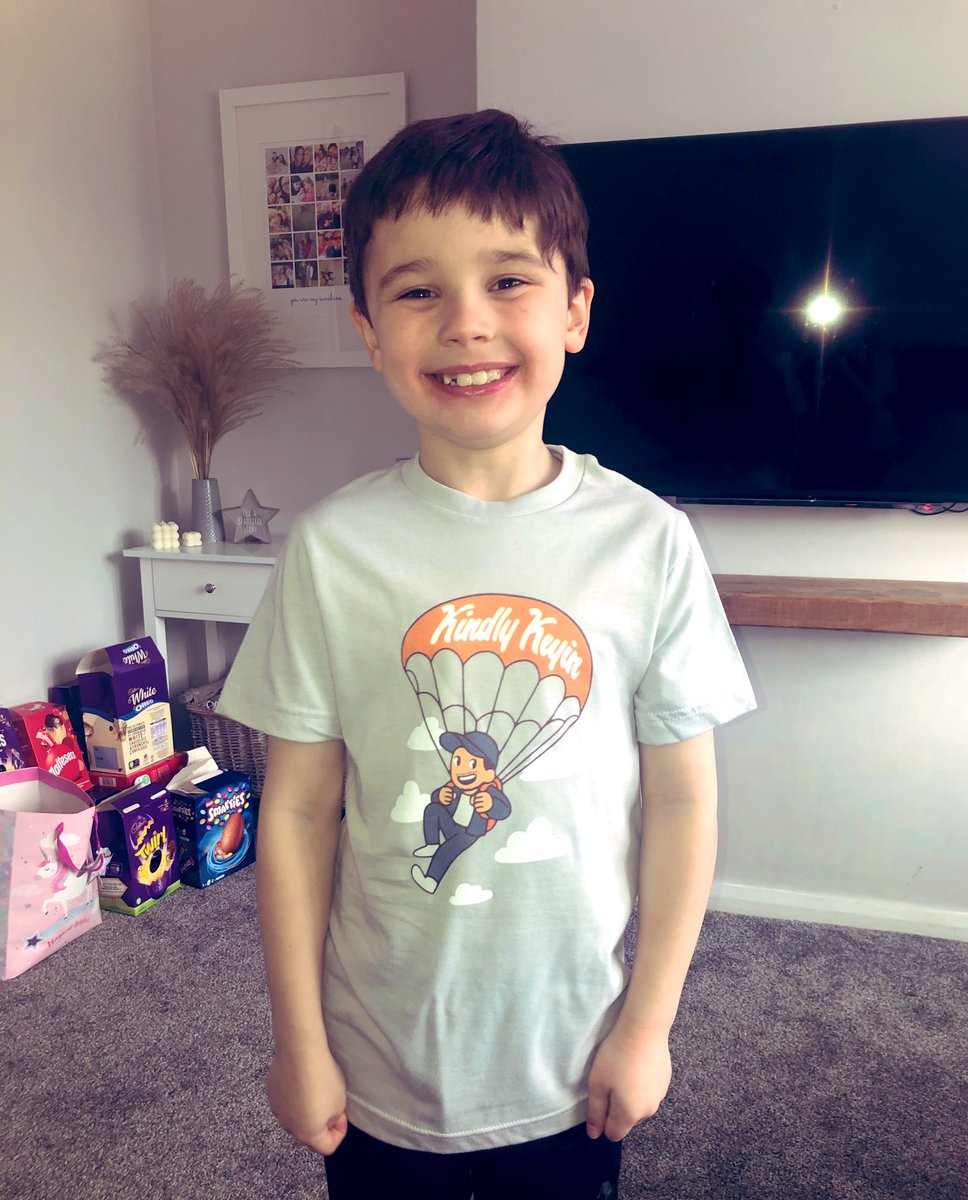 SamBrighouse's tweet photo. The happiest kid ever! Came home from school to this @kindlykeyin shirt, he’s wanted one for such a long time 🥰 https://t.co/4GseoT1WcL