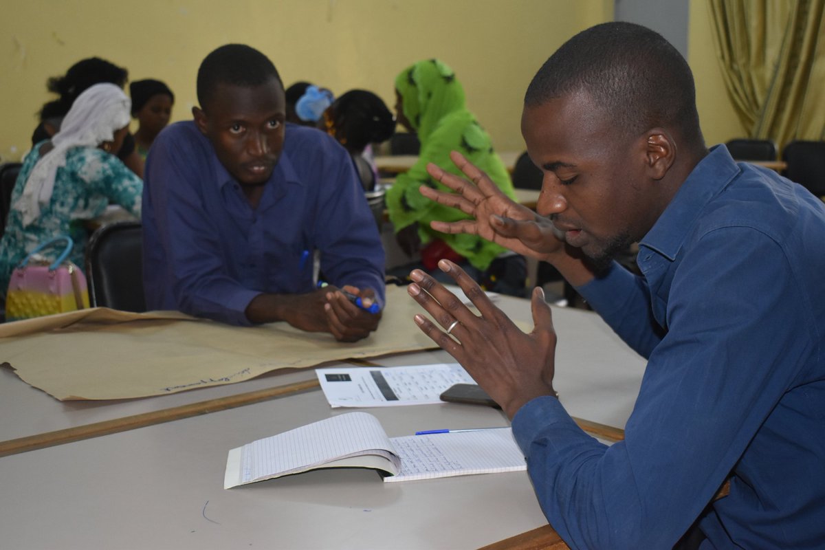 "Dans notre milieu #sahel les hommes devraient encourager leur femme à s'engager sur tous les plans. Le plus souvent nous leurs retirons cette opportunité à cause d'intérêts égoïstes. A partir d'aujourd'hui je vais laisser son espèce communautaire à ma femme". 
#EngagésEnsemble