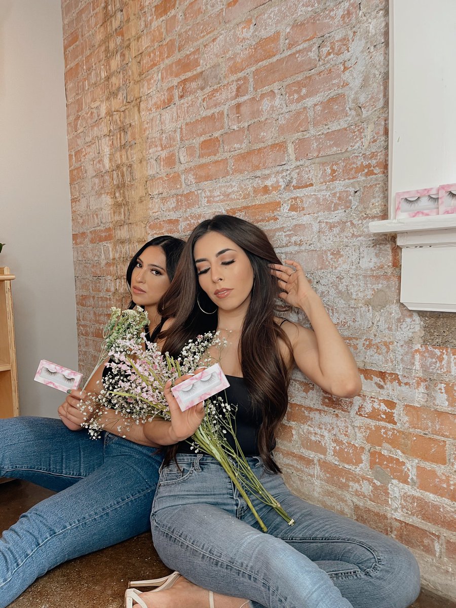 moremvrubi's tweet photo. Launch day! 5pm support a small #latinaowned business. 🌸  https://t.co/dcMPa6DurZ https://t.co/vqLJ87PSzy