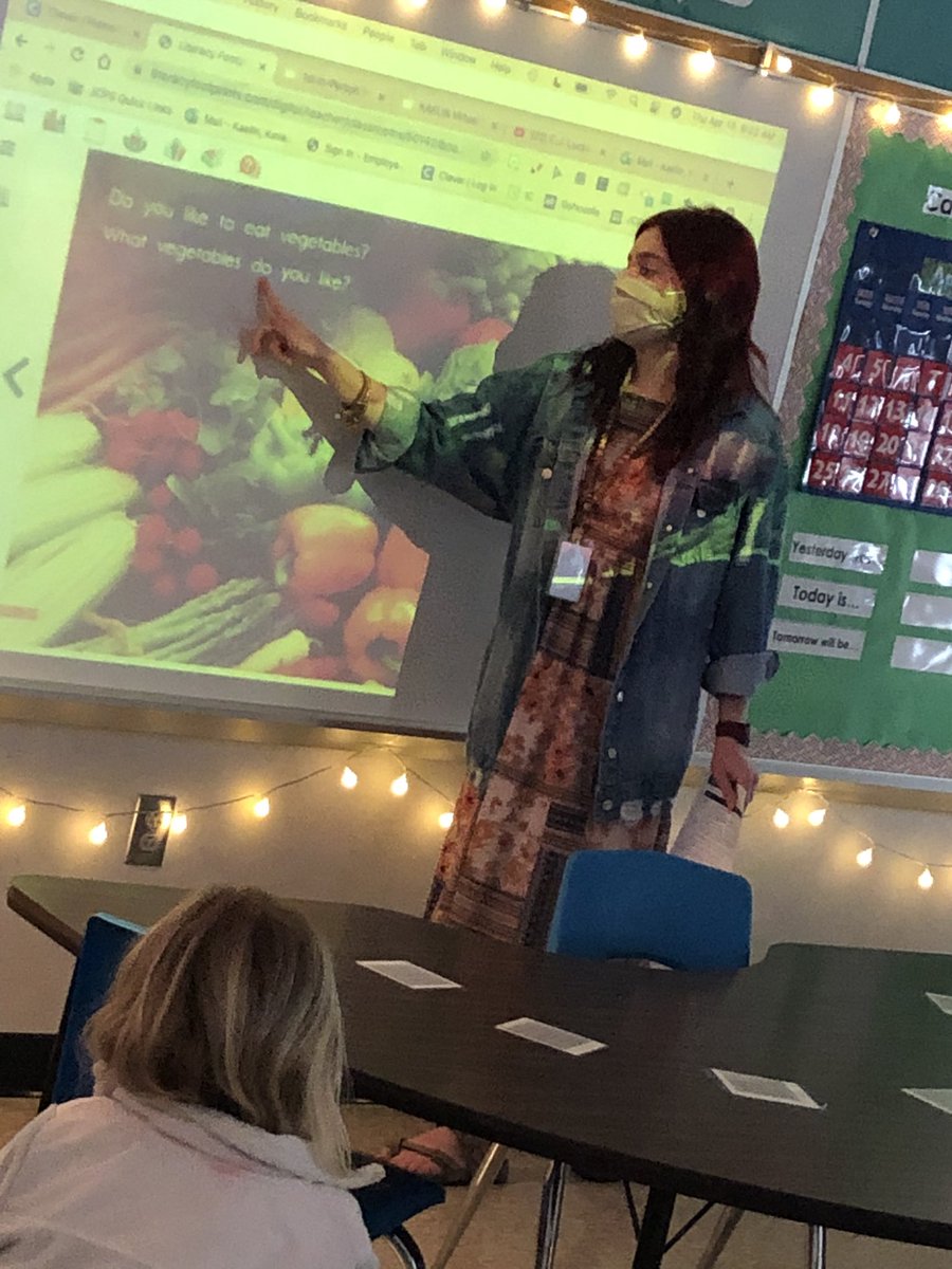 LydianAndrea's tweet photo. After coaching, modeling and co-teaching with this first grade teacher, she’s now ready to lead the way! Great job Ms. Kaelin #JCPSGuidedReading #JCPSReadingWorkshop #LearningLeadingImpacting @ShackletteShark @MettilleJesse https://t.co/IKXMJYUAKR