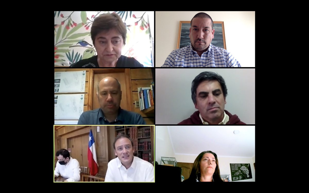 🏛️ Hoy la Mesa Directiva del Colegio de Arquitectos de Chile, liderados por nuestra Presidenta Nacional <a href="/JadilleBaza/">Jadille Baza</a>, se reunió con el Ministro de Vivienda y Urbanismo (<a href="/Minvu/">MINVU - Chile</a>), <a href="/FelipeWard/">Felipe Ward</a>.