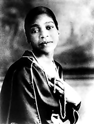 #OnThisDay, 1894, born #BessieSmith - #Blues