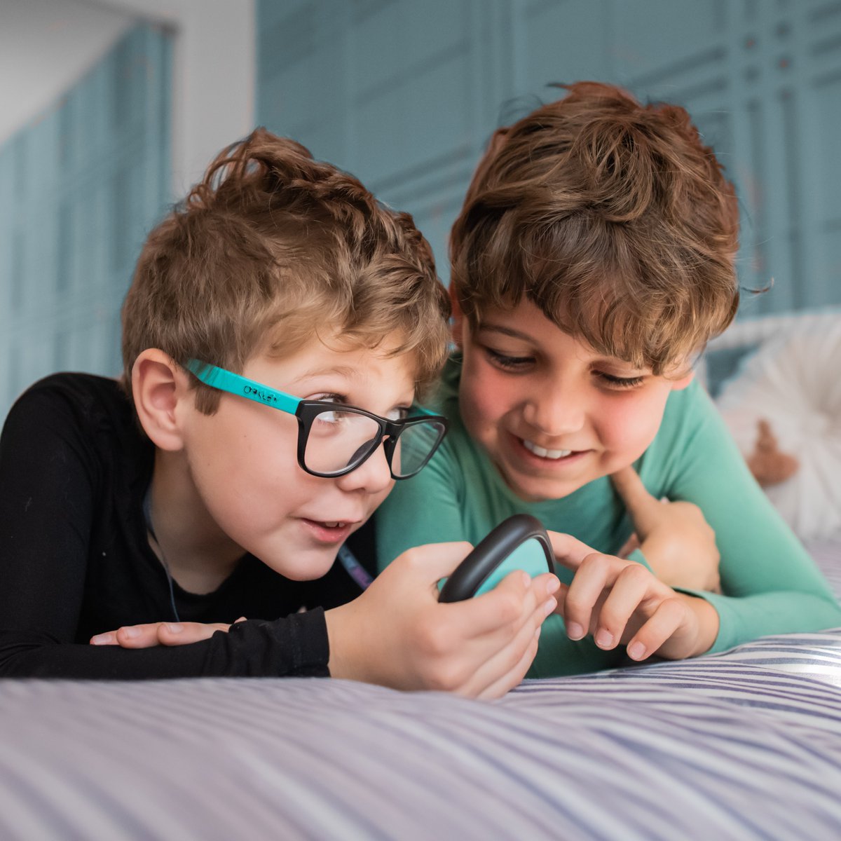 relay_go's tweet image. &quot;We love knowing my 7 year old is doing ok while hanging out with his cousins. He will let us know when he’s ready to come home. My son does not need a phone yet. I’m so glad I just use the App on my phone to communicate while he is away from the house.&quot; - Happy Relay parent