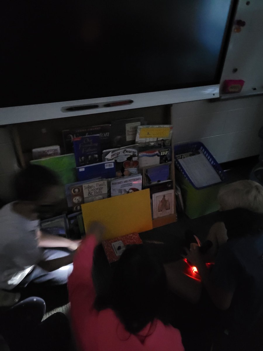 jennbower8's tweet photo. Trying to give real world situations. Today they explored the best flashlights to use for stage lights for a play (hence the bears on their "stage"). Lots of great concersation about how to create early morning light v. Afternoon light. @lmcaulay04 #pkesLEADS #panthersengaged https://t.co/uqoee4GRGk