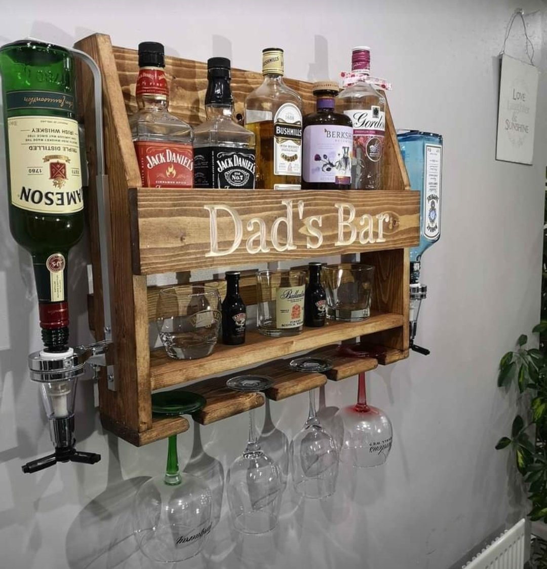 Jack__Irish's tweet photo. Would like one of these for the TV room 🙂 #beeroclock #alcohol #lockdown #30thOfApril https://t.co/QZQq8vwwV9
