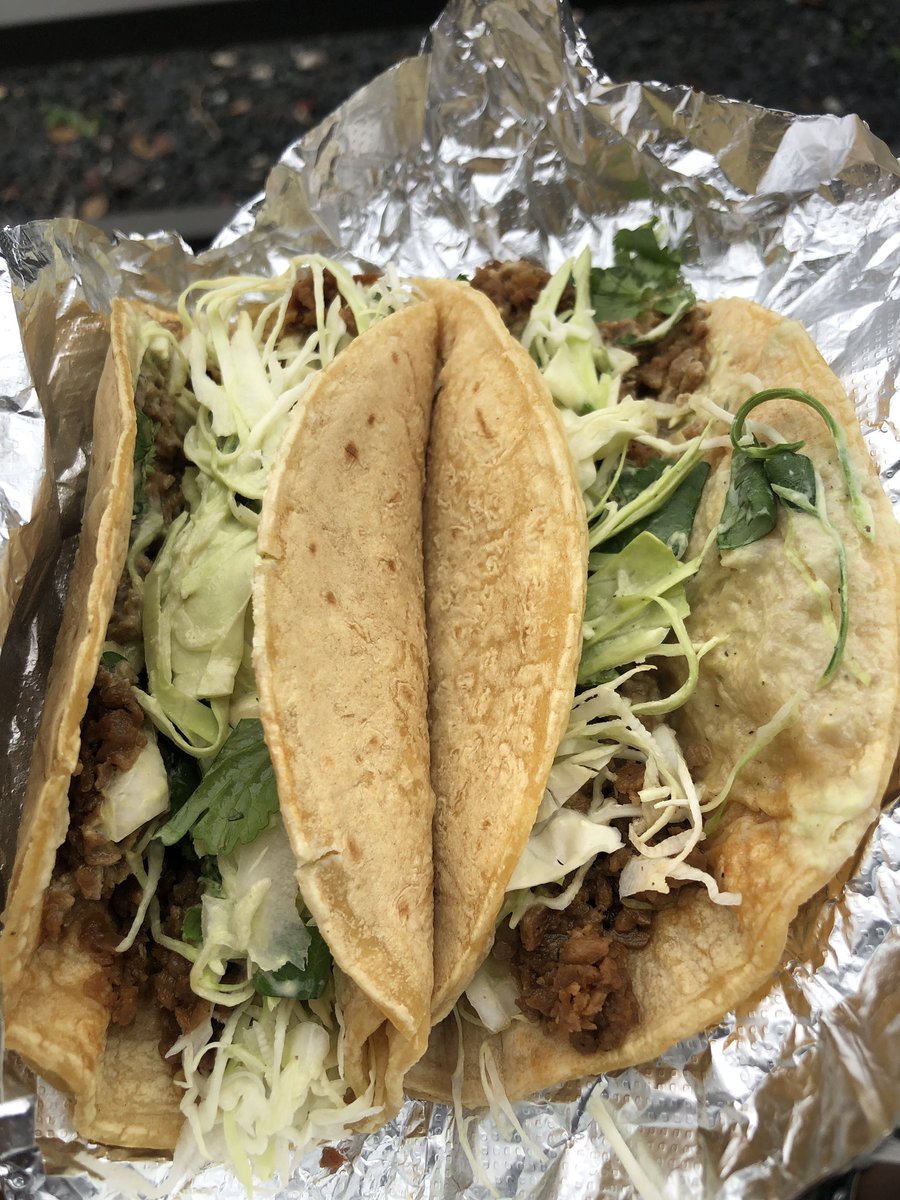 TacoTheChef's tweet photo. Korean bbq tacos from @DoshiHouse 

This place is a whole vibe! Food is fire, staff is super nice, and everyone here is just so chill. I love it. 

Be sure to check this place out some day ✊🏿

Address: 3419 Emancipation Ave. Houston, TX 77004 https://t.co/8KqCzCY1df