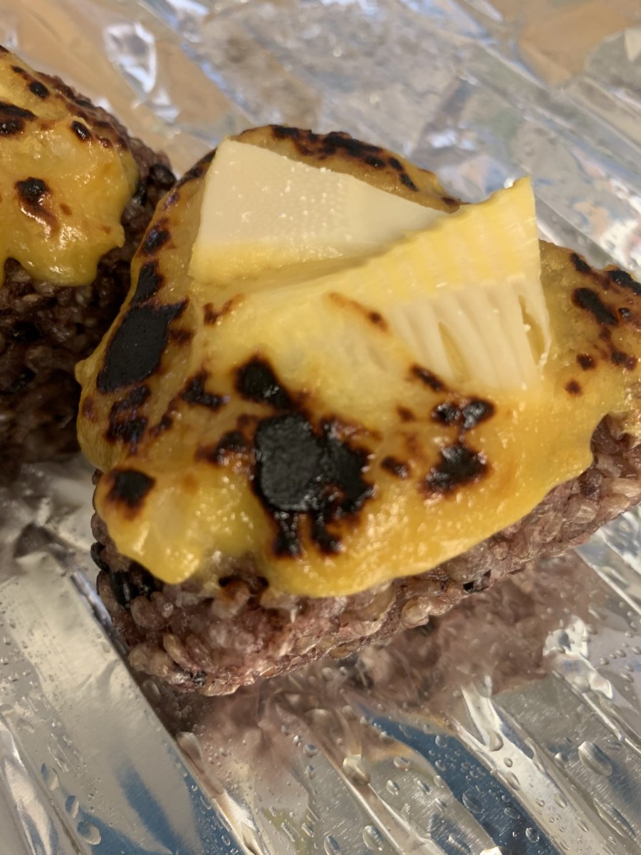 Onigiriya88's tweet photo. 岩手県より、行者にんにく、葉わさび、クレソンと、スタッフ力作の看板です。
Facebookのほうに少し長いご案内を載せています、よろしければチェックしてみてください。

#おにぎりやヤソハチ
#旬を味わう https://t.co/N1OTrsEkEz