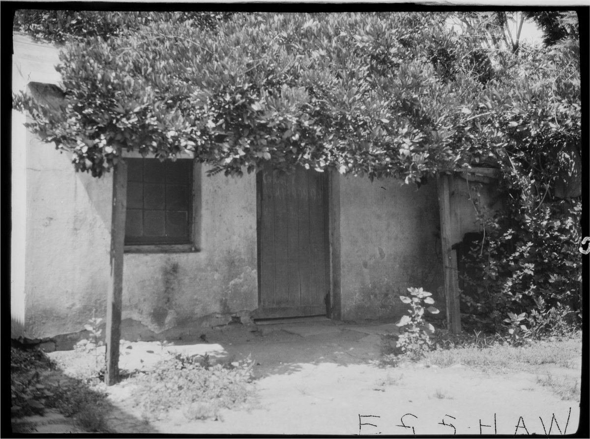 Out now: "Rogues, Rapists, Cheats, Thieves &amp; Murderers," or a "syphilitic lesions &amp; all" view of #TheBatmans by @oldparramatta, supported by <a href="/Create_NSW/">Create NSW</a>. Pictured: the #FounderofMelbourne #JohnBatman's #birthplace, Macquarie St #Parramatta. #Rogues #OzHist stjohnsonline.org/bio/the-batman…