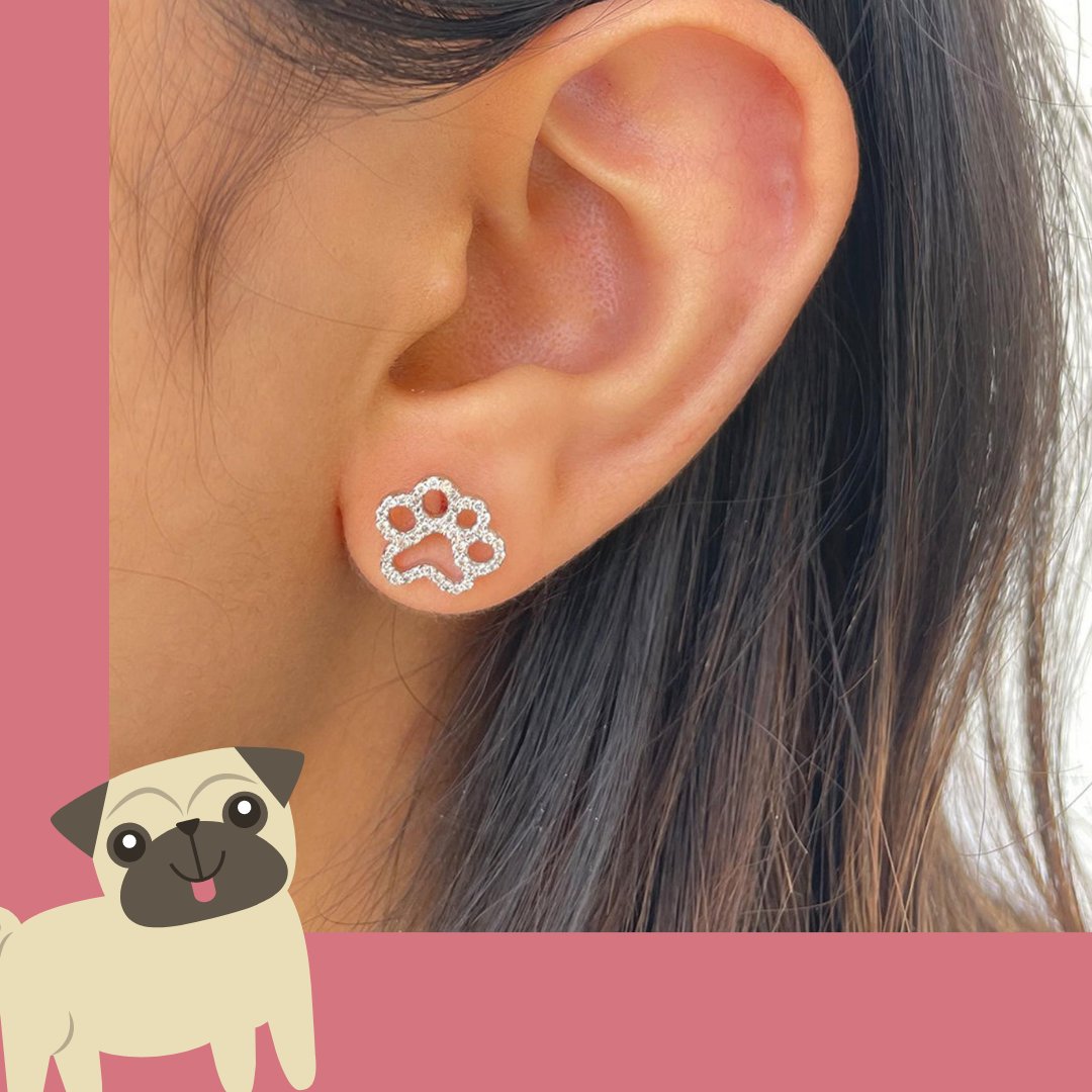 Calling out all the Dog Mother's with our 1/2 CT Diamond Paw Stud Earrings.⠀
buff.ly/3x0qfLB
.⠀
.⠀
.⠀
.⠀
.⠀
#pawearrings #doglover #dogmother #dogjewelry #doglovers #finejewelry #highjewelry #diamondstuds #diamondearrings #jewelrygram #nyjewelrydesigner