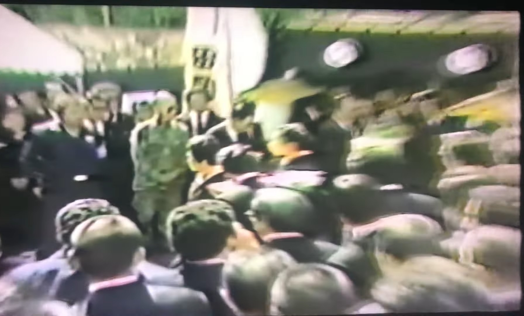 本部長 on X: 山口組三代目 田岡一雄親分本葬儀 ｢実録 東組抗争史  閻魔の微笑｣にもあったけど、東勇親分(清勇会初代)はほんまに迷彩服で来てはったんやな… t.coinAO2p7LRx  #任侠太郎チャンネル t.coXVKFg6BlIN  X