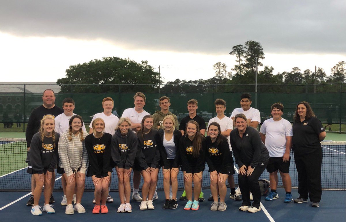 brookezugg's tweet photo. Northeast Jones Tennis is headed to SOUTH STATE!!! https://t.co/s7CyWtmSKj