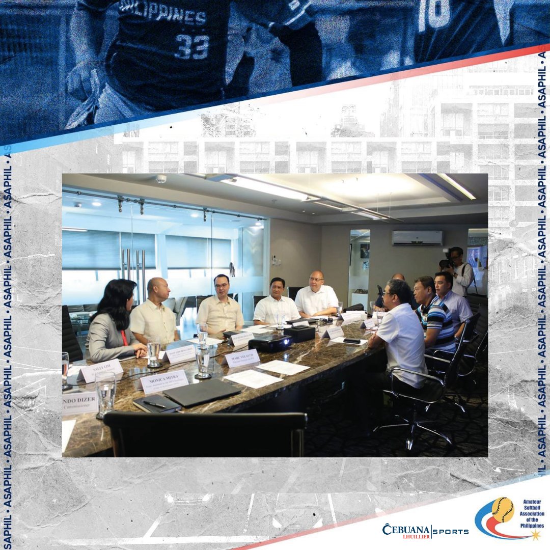 ASAPHILsoftball's tweet image. #FlashbackFriday: Photo taken during ASAPHIL President Jean Henri Lhuillier's meeting with WSBC Softball Executive Committee 1st VC Dato Low Beng Choo, SCA VP See Kok Wooi, SCA Sec Gen Sally Lim and then DFA Sec Allan Cayetano for the hosting of the SEA Games 2019 in the PH.