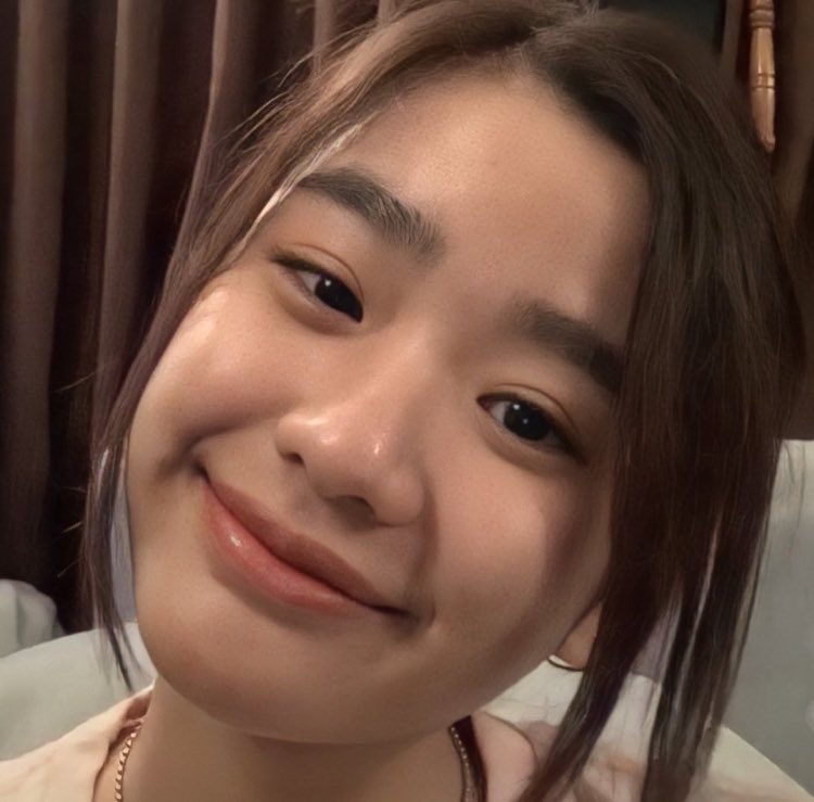 hourly_wintu's tweet photo. cheeks https://t.co/7DPkKBwRFL