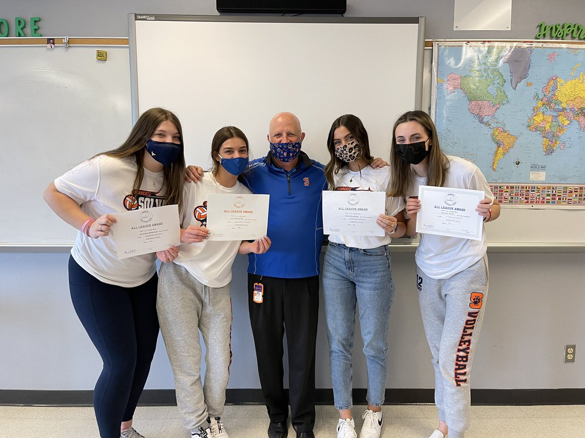 SShawnmitchell7's tweet photo. Year end @SolvayAthletics GBB party! All-league: @MyahPlatler @RyleighBidwell @KemlMaggie @OPetralito MVPs: Watts and Kemp... Tigers Award: @OPetralito & @MyahPlatler .... O’Connor Award: @RyleighBidwell #proudofthisteam #funyear https://t.co/ii0V4Pkz6x