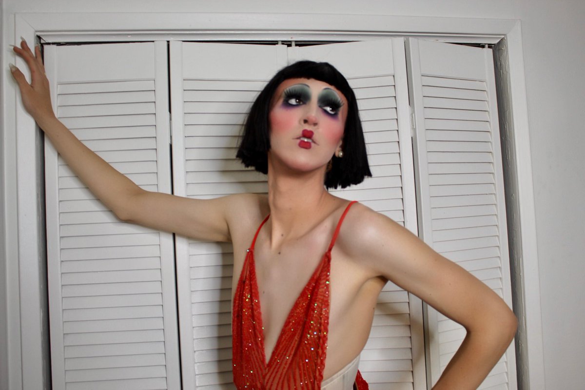 theonlybibble's tweet image. ⚜️🌹Thoroughly Modern Bibble🌹⚜️
.
.
.
#bibble #thebibbleverse #drag #dragqueen  #localqueen #rupaulsdragrace #dragrace #dragmakeup  #model #makeup #makeupartist #mua  #cosmetics  #morphe #anastasiabeverlyhills #trixiecosmetics #hauslabs #kimchichicbeauty #sucklessfaceandbody