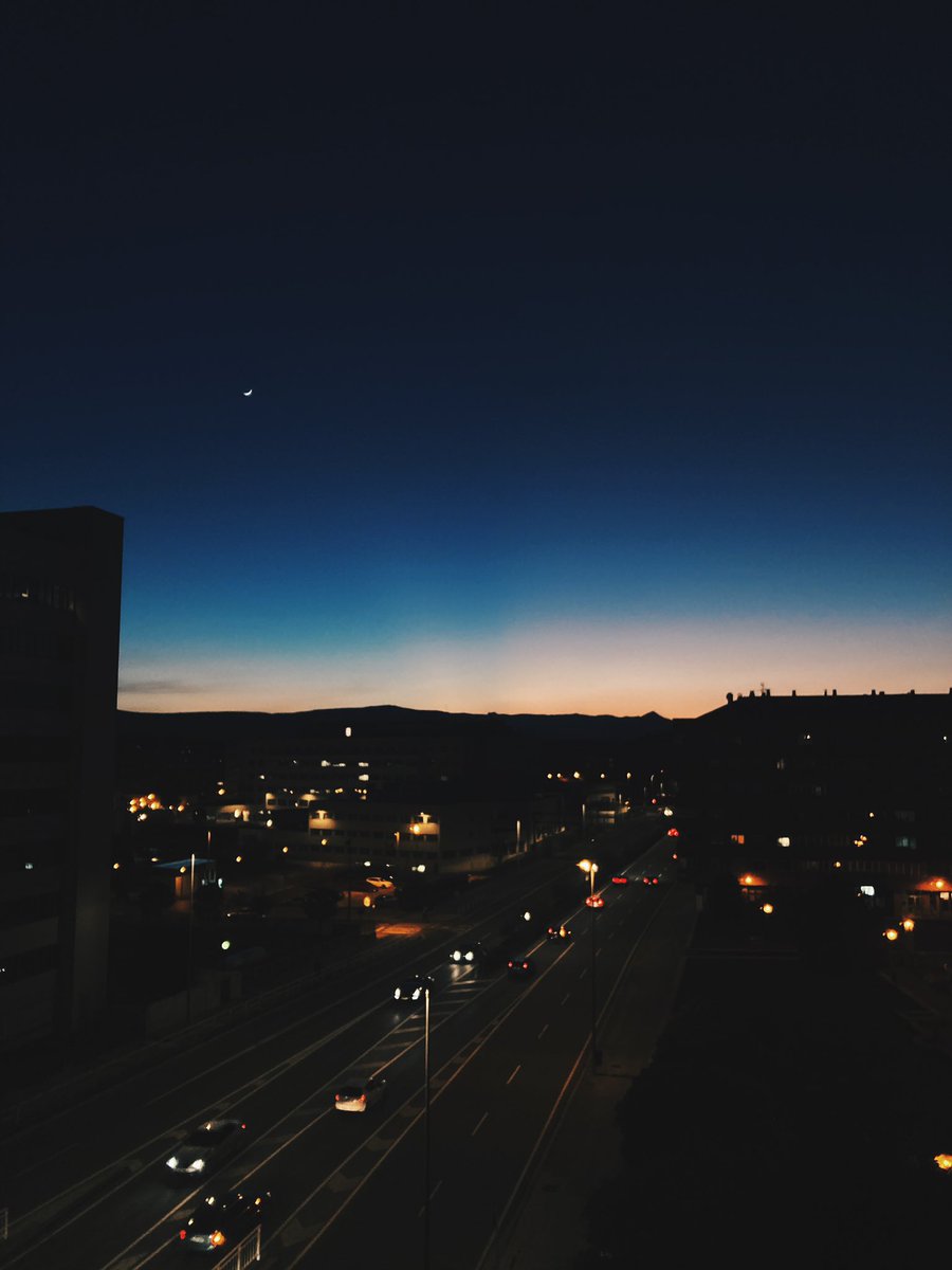 PituRodenas's tweet photo. Esto ha sido hoy ⚡️🌙 https://t.co/zN4yrbPih1