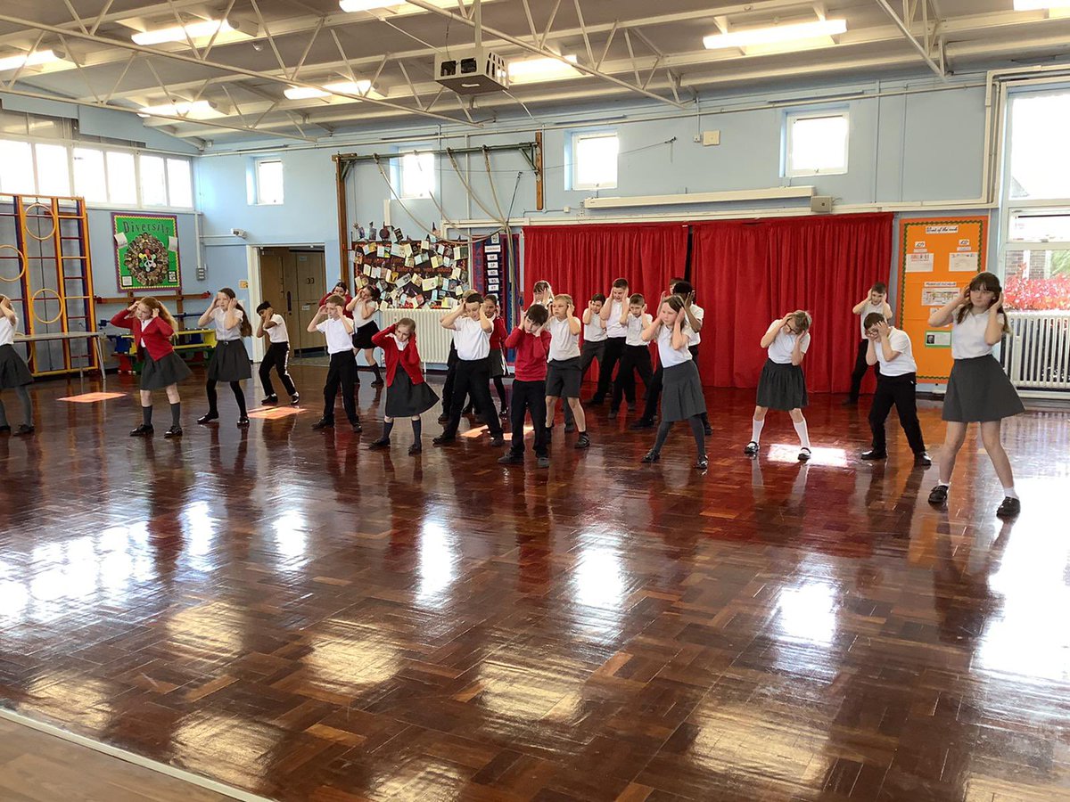 LarchwoodPS's tweet photo. A few shots of rehearsals of the dance workshop Year 5 had with @DonRaeAcademy today. We look forward to seeing the final video. https://t.co/TxcngWDVhJ