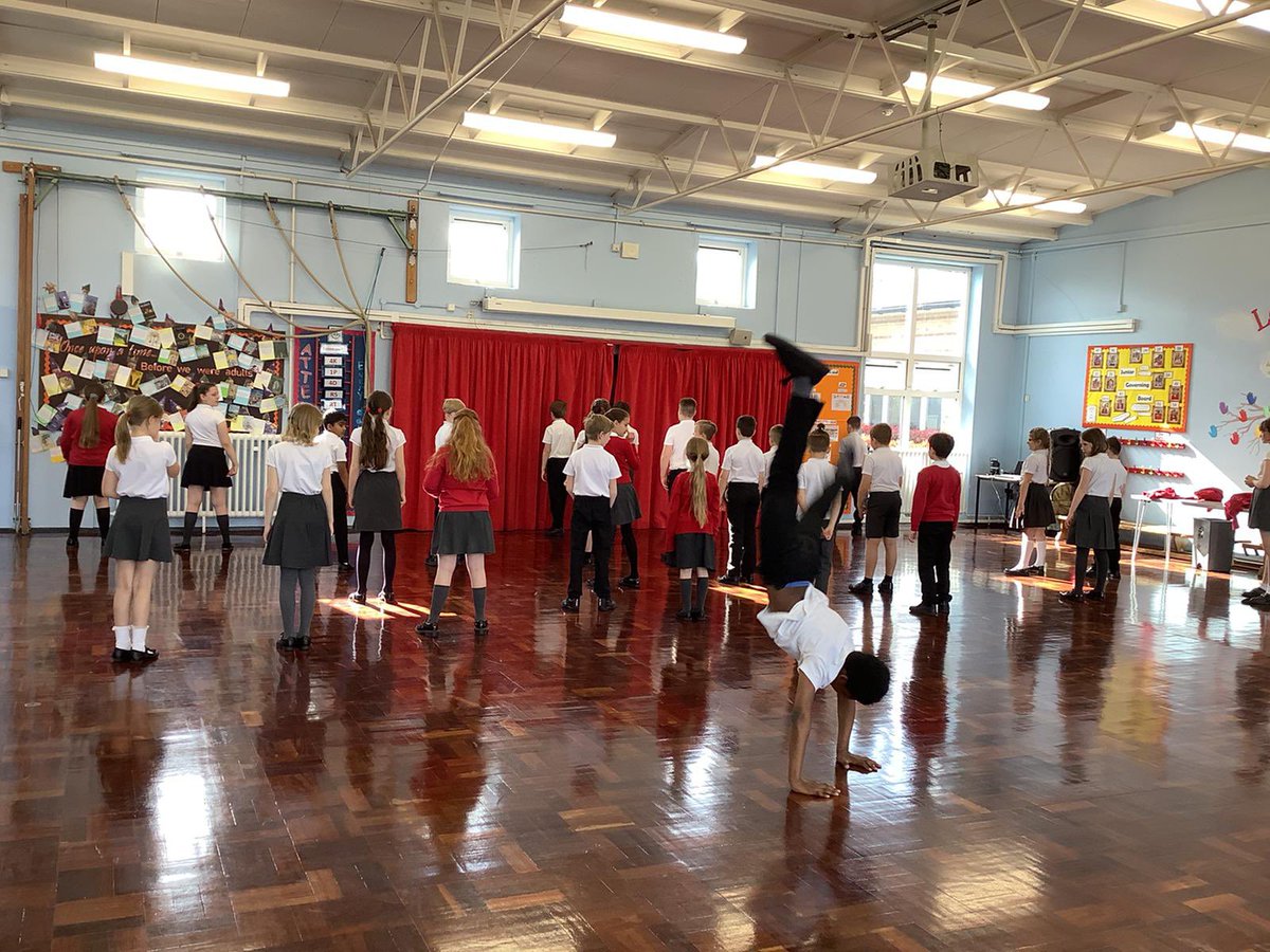 LarchwoodPS's tweet photo. A few shots of rehearsals of the dance workshop Year 5 had with @DonRaeAcademy today. We look forward to seeing the final video. https://t.co/TxcngWDVhJ