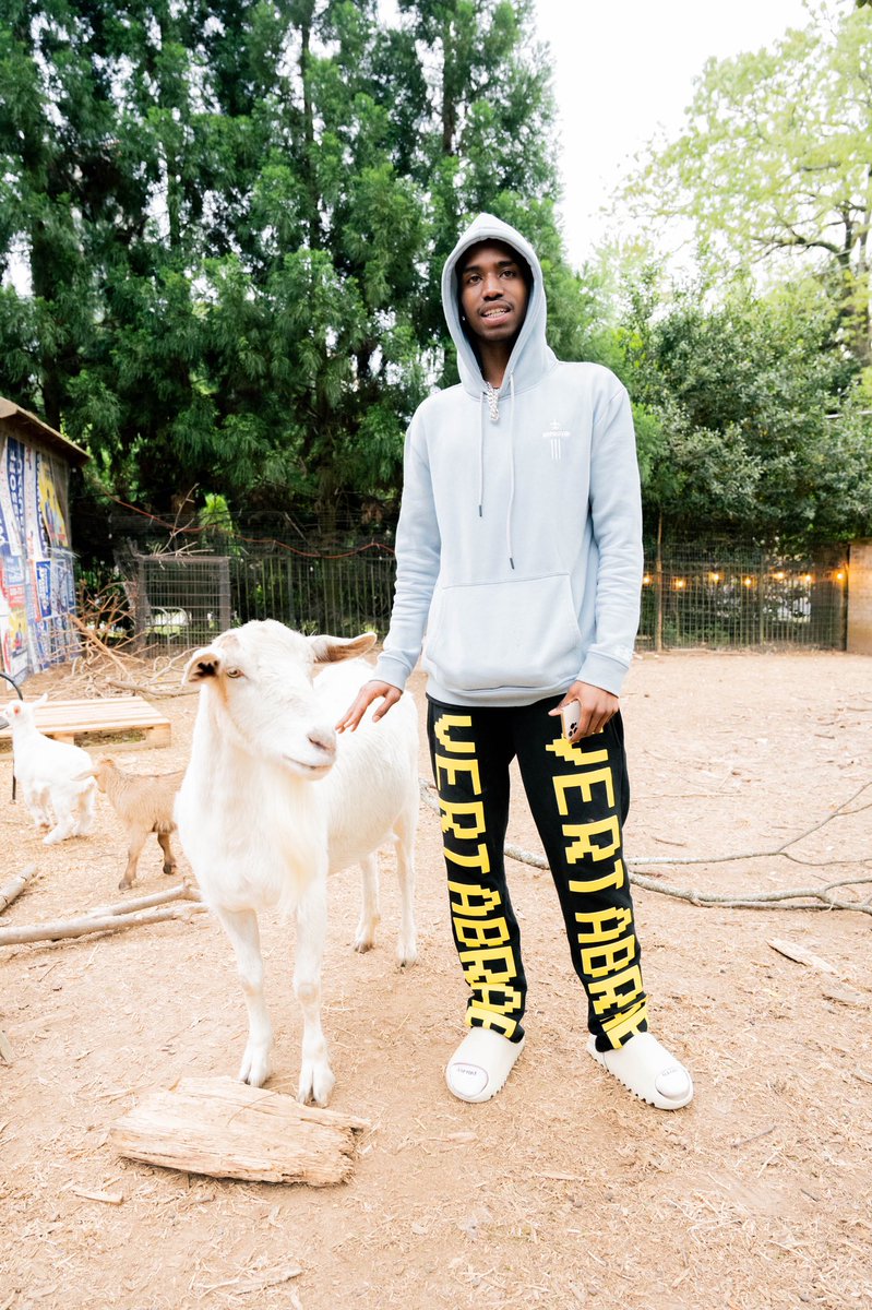 THECYNMOB's tweet photo. 🐐s amongst 🐐s https://t.co/UZRkek88tY