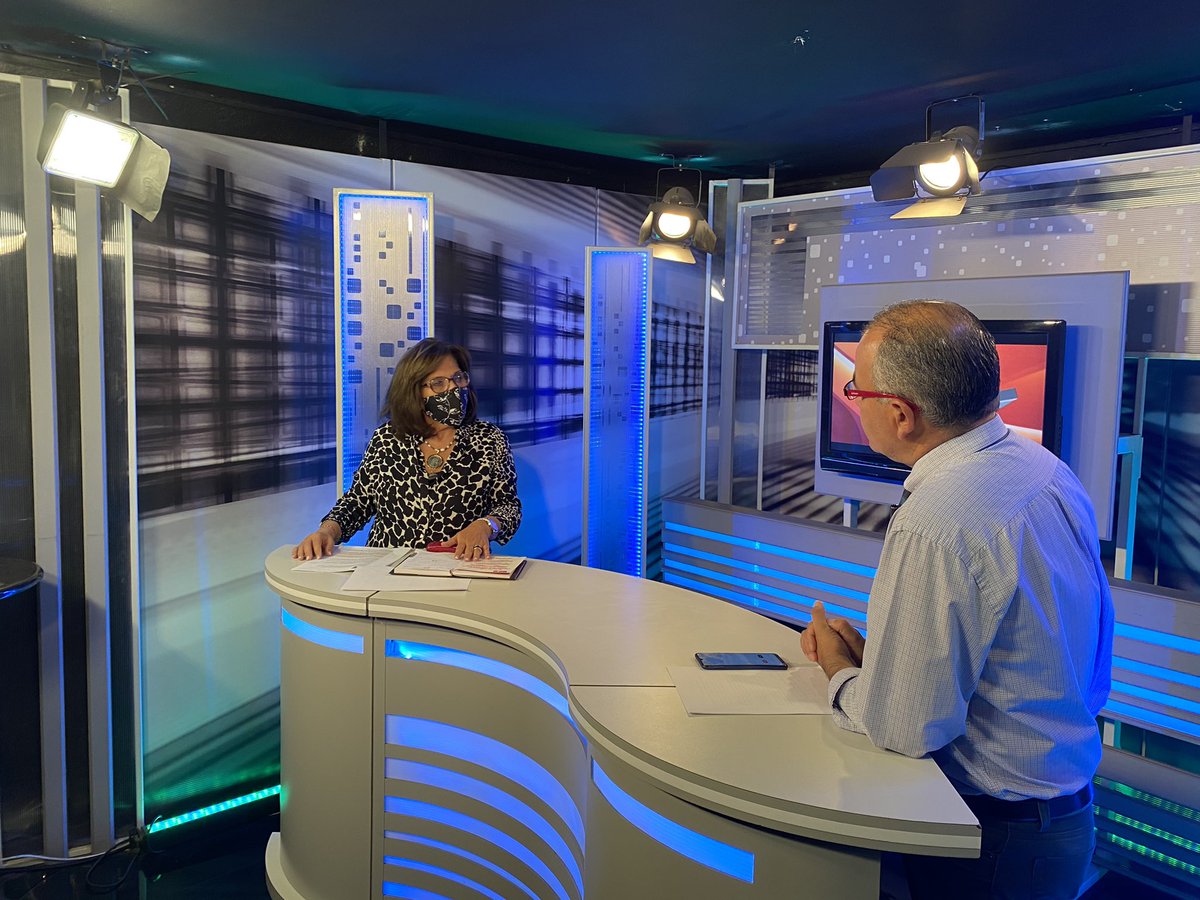 MMEG_OHiggins's tweet photo. Hoy, a la 21:00 horas no te pierdas la entrevista de la Seremi de la Mujer @martpalgon en el programa “Contingencia” de @SEXTAVISIONTVI explicando los canales de apoyo para las mujeres víctimas de violencia.
#NoEstásSola https://t.co/jPRjYzmx1u