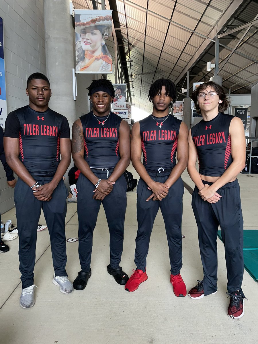 4x100 relay qualifies for the regional meet with a time of 41.9