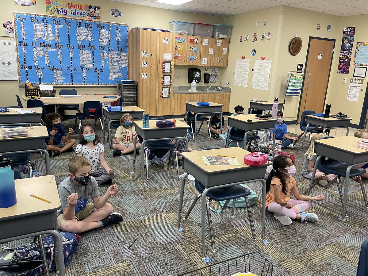 Castleview First Grade tweet media