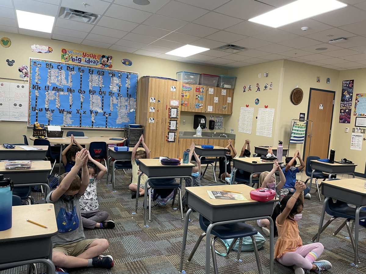 Castleview First Grade tweet media