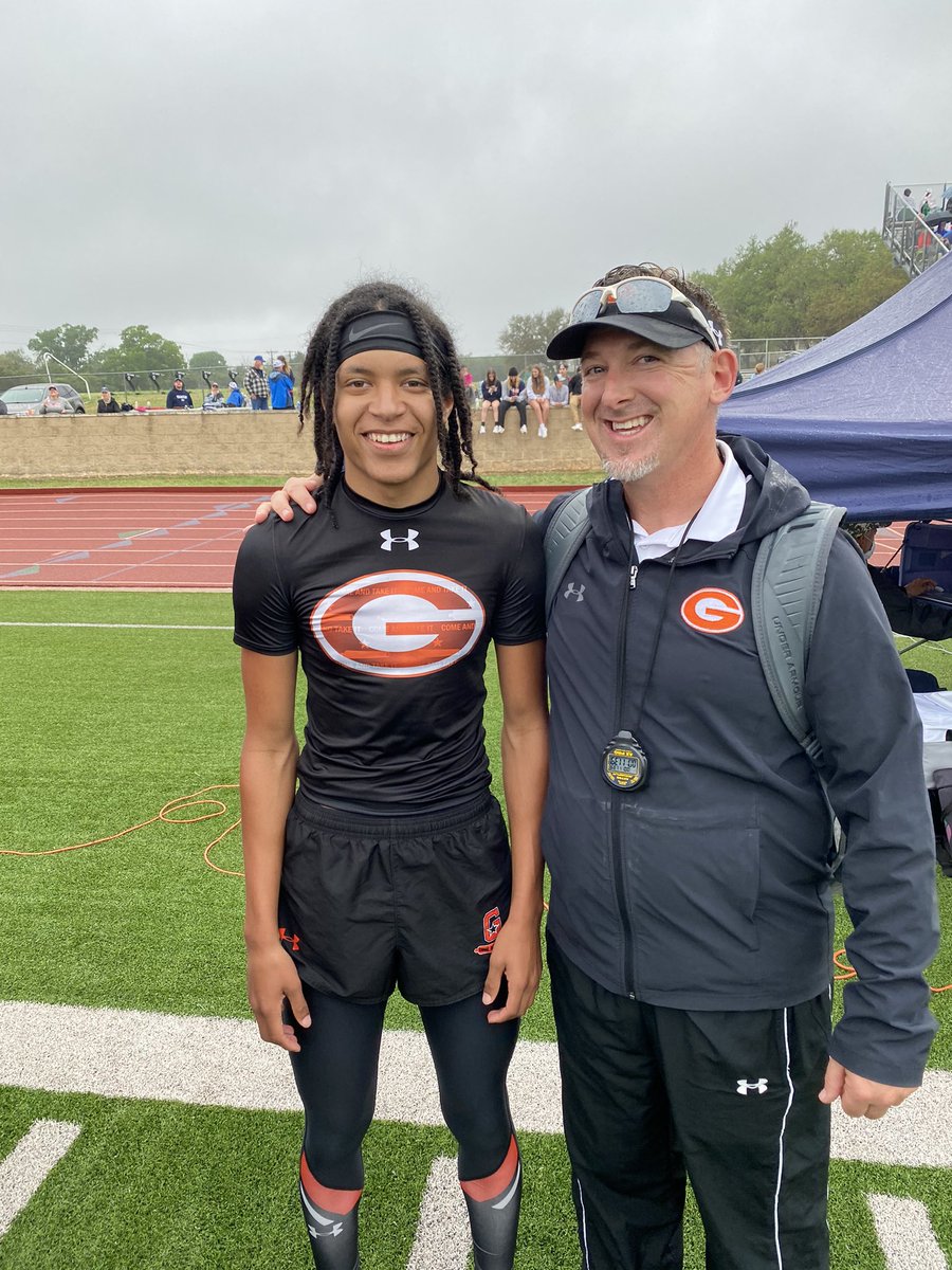 WaldieMichael's tweet photo. Bryce Brown qualifies for the Regional meet in the 100! #RollTribe https://t.co/uTLkpPi7gI