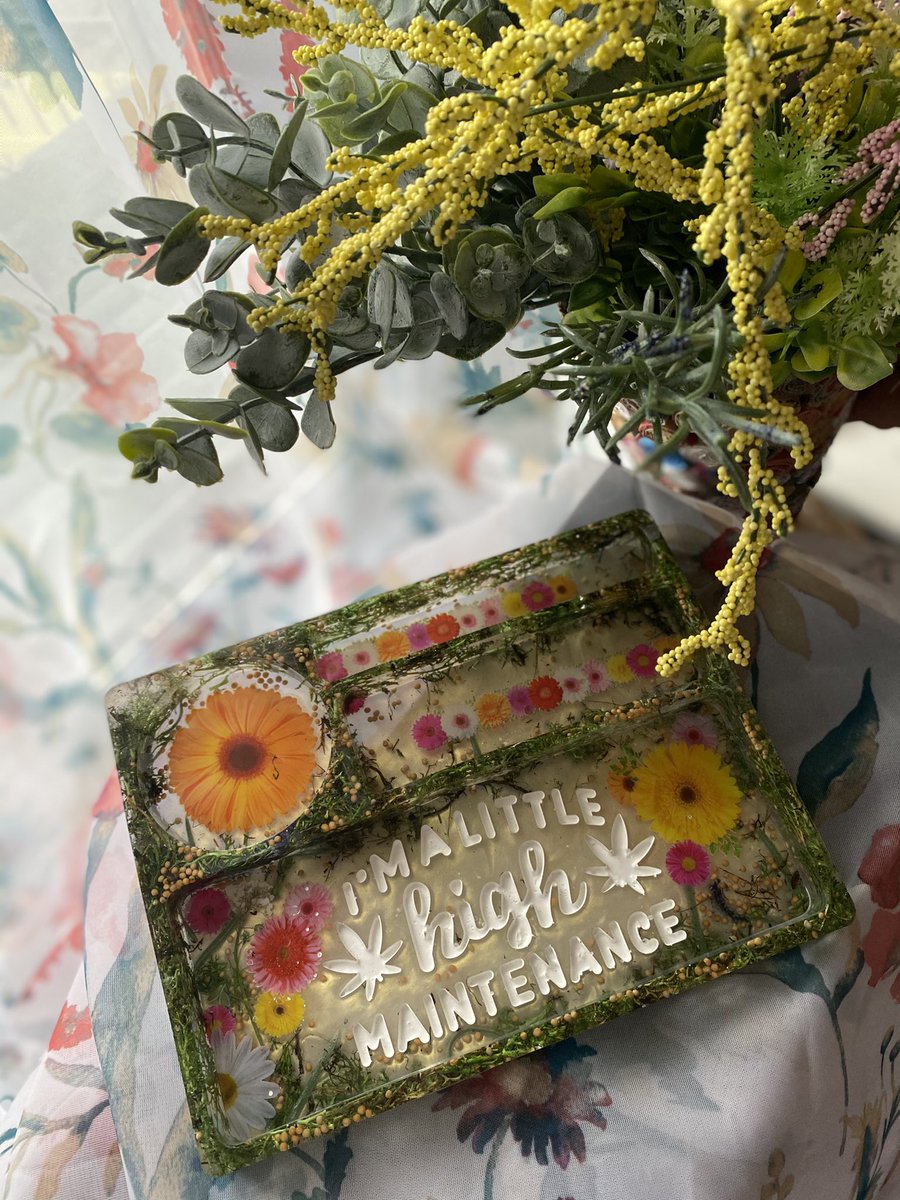 LoganCustomized's tweet image. ✨NEW TRAY MOLD ALERT🌾

7x5 tray🌿! Perfect for holding jewelry, makeup, or any small findings! 🤍
items in picture not included*

Do you guys want to see a custom option for these on the site?! Let me know! 🦋

LINK BELOW to buy this one! 1:1

customizedbylogan.squarespace.com/shop