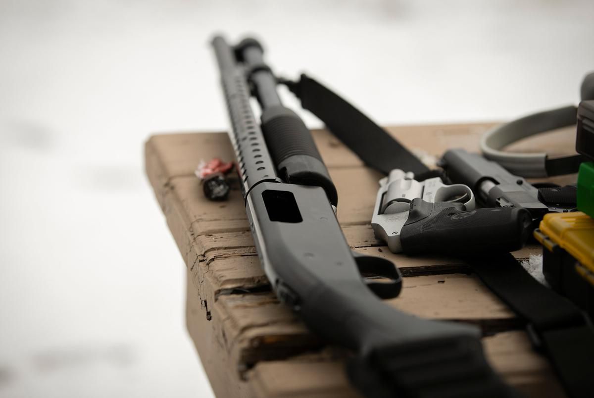 Texas House gives initial approval to ‘constitutional carry,’ which would allow people to carry a gun without a license bit.ly/3x1Hdcc?utm_so…