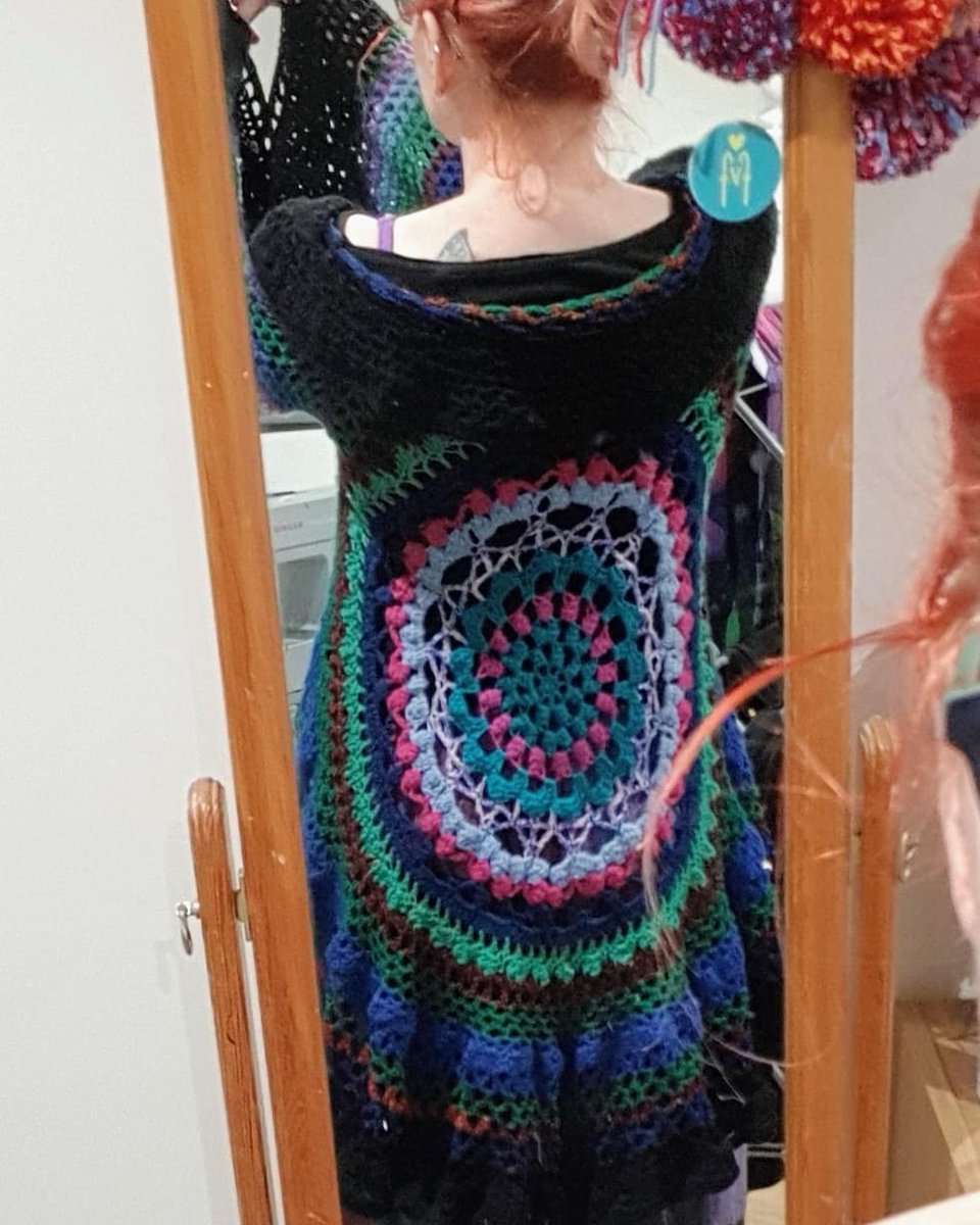 MakesLaura's tweet photo. I already have plans to make another in a slightly more cohesive colourway (think sparkly rainbows 😍) which is very exciting. 

Not the best photos but also not the easiest thing to make stay on a dinky mannequin. You'll just have to deal with me flouncing about in it instead 😬 https://t.co/3WKgslToIB