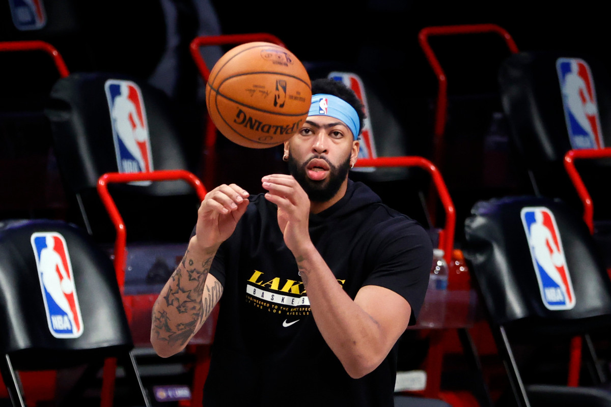 Anthony Davis clear for big step as Lakers return nears 'Good news'