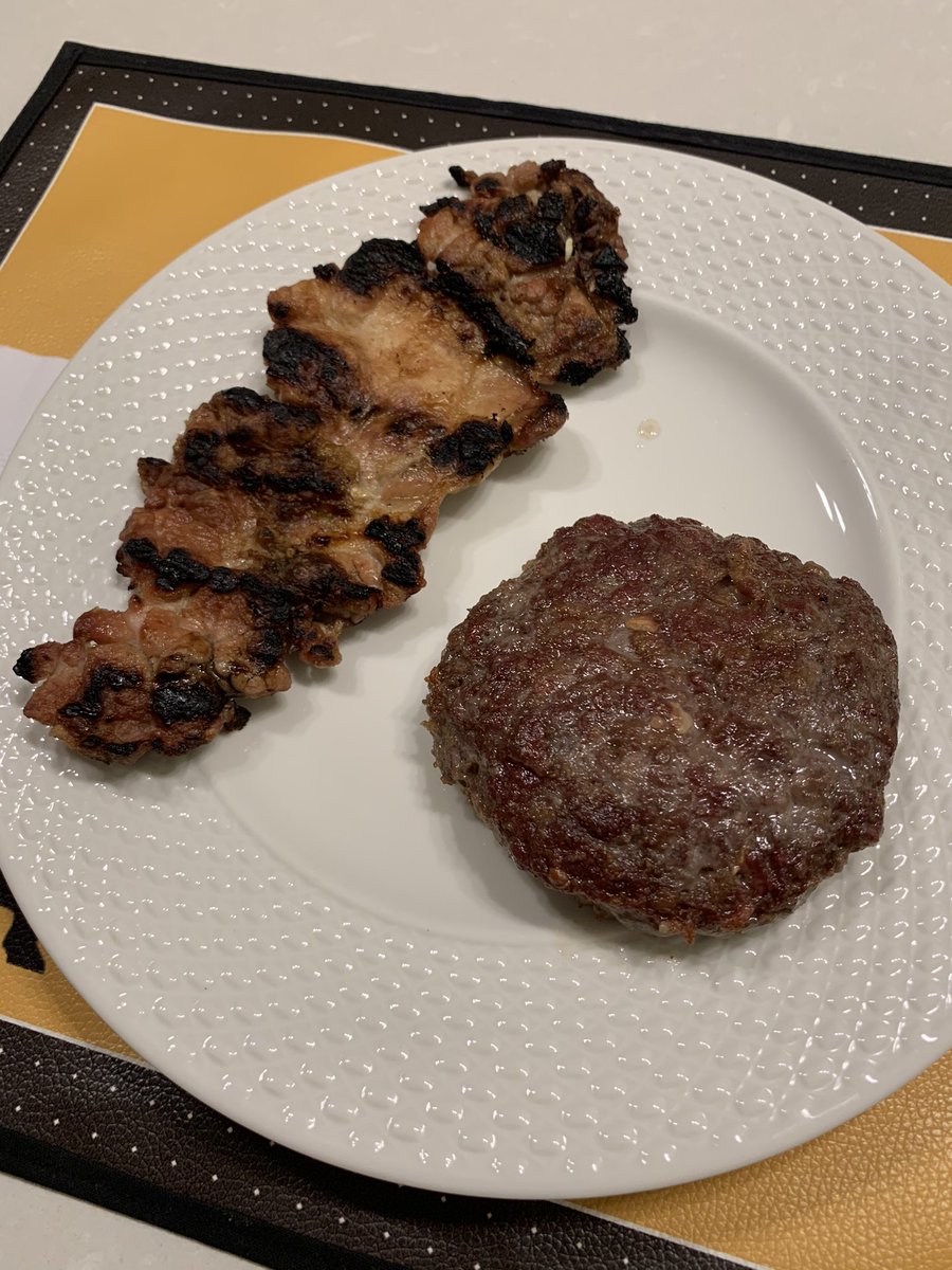GGabolin's tweet image. Hamburguesa de asado de pastura y molleja. Dedicado a los veganos, a los medicos que te dan el verso del colesterol y al dictador del rio de la plata alberso fernandez @alferdez