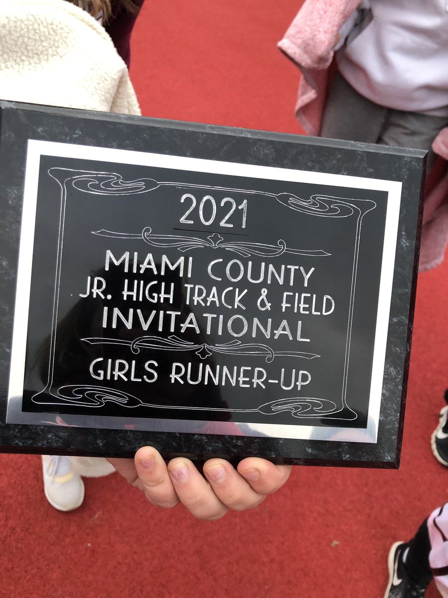 stanUD1317's tweet image. Great group of kids tonight did awesome at Miami County Championships. Boys took first and girls were runners up! #tippspeed #fastfastfast @TippMS @TippRedDevils @Tipp_Track @TippecanoeAD