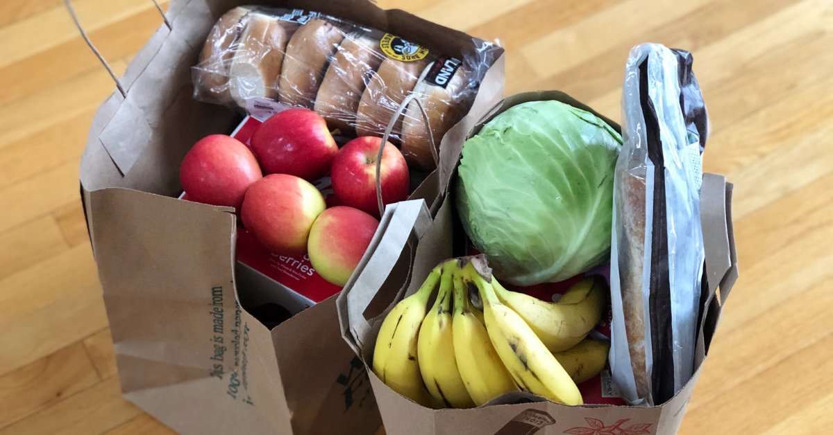 CourierHacker's tweet photo. DoorDash is on a collision course with Instacart. The latest move, partnering with Farmstead. #grocerydelivery https://t.co/F6moc5CMZZ https://t.co/Bbj87G7OgC