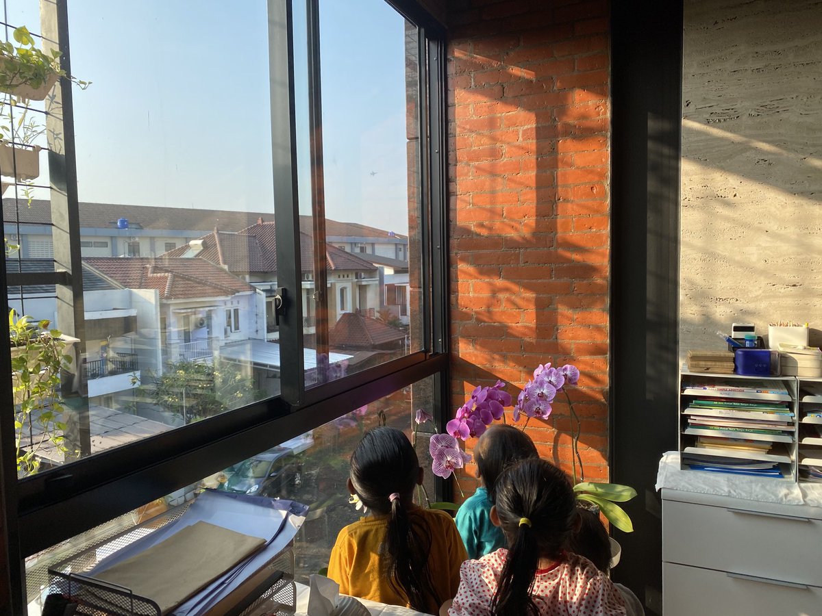 Susi Pudjiastuti tweet media