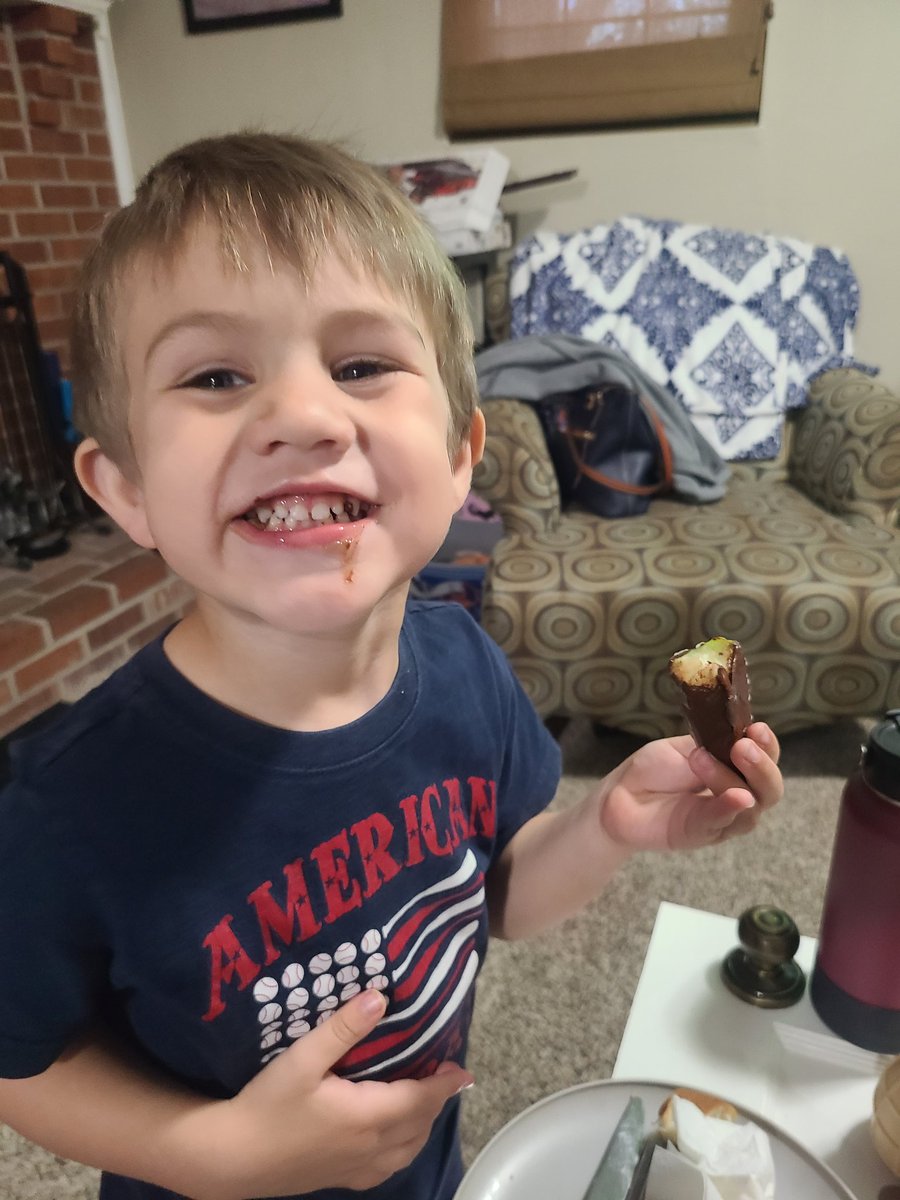 When you have a principal like <a href="/AACPSROACH/">Jessica Roach</a> who spoils you, the whole family benefits! Thank you! So proud to represent <a href="/LinthicumES/">Linthicum Elementary</a>! I have amazing teammates, students, and families!