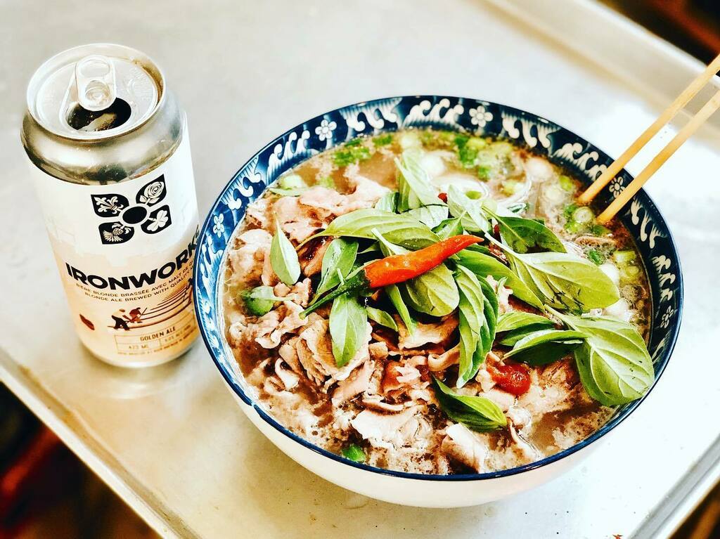 Fall feeling with a good Pho Tu Bay and a beer from the 4 Origins Microbrewery :)

#FoodMTL #insiderMTL <a href="/Montreal/">Montréal</a> @MTLaTABLE #mtlatable #jadoremonresto <a href="/4originesbeer/">Microbrasserie 4 Origines</a> #Brewery #supportlocal #RestaurantChezTauBay instagr.am/p/CNtPGnUHcqu/