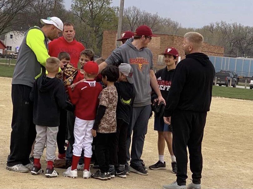 J_richtarik's tweet photo. What do you do when varsity leaves town to play baseball? Show up to practice down at the ballfields ❤️⚾️ One of the parents sent me these. The kids were really happy to see Jakolbe, Adam and @drake_tank help at their baseball practice #BuildingAProgram #Influence https://t.co/BGFBcPbSED
