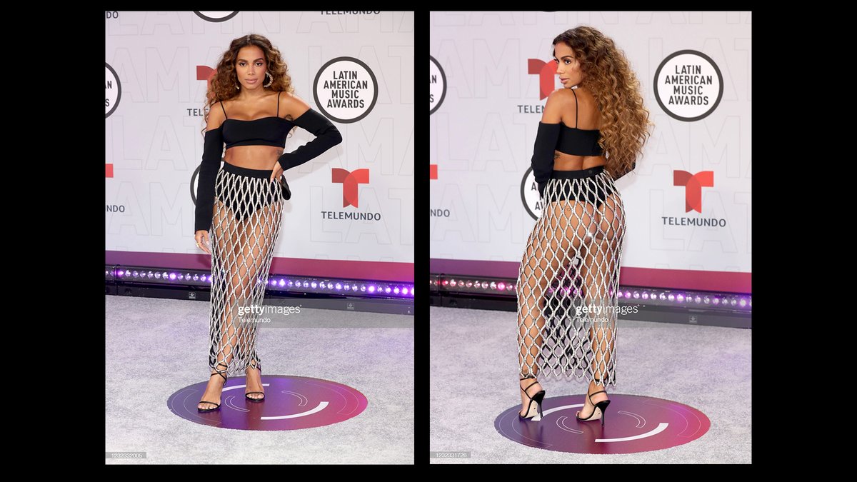 Singer Anitta attends the 2021 Latin American Music Awards at BB&T Center in Sunrise, Florida.
For more 📷 #LatinAMAs 👉 https://t.co/WDJxJH8673
#Anitta #Telemundo #TheBBTCenter https://t.co/V9Ggrsh8nQ