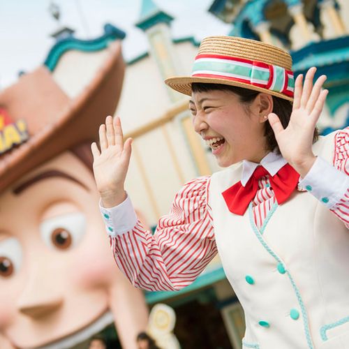 東京ディズニー キャストの身だしなみ規定は厳しすぎる アメリカでの タトゥーok に様々な意見 Twitter