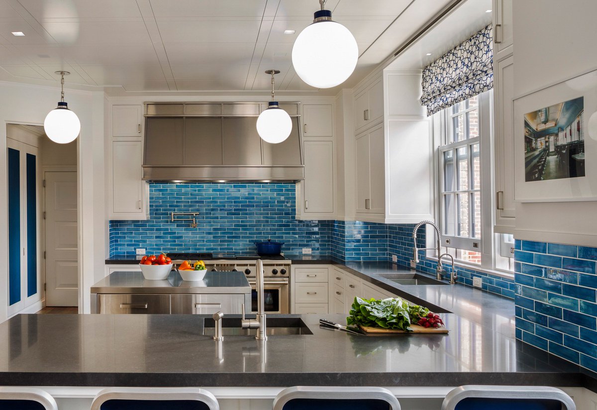 Studio Designer user Jenny Fischbach and Oliver Cope Architect worked together on this marvelous Manhattan apartment in a historic Rosario Candela building with a sleek kitchen featuring a tile in oceanic hue used throughout the residence.  Visit https://t.co/mYkQyRNRsA https://t.co/QZWIX3JslB