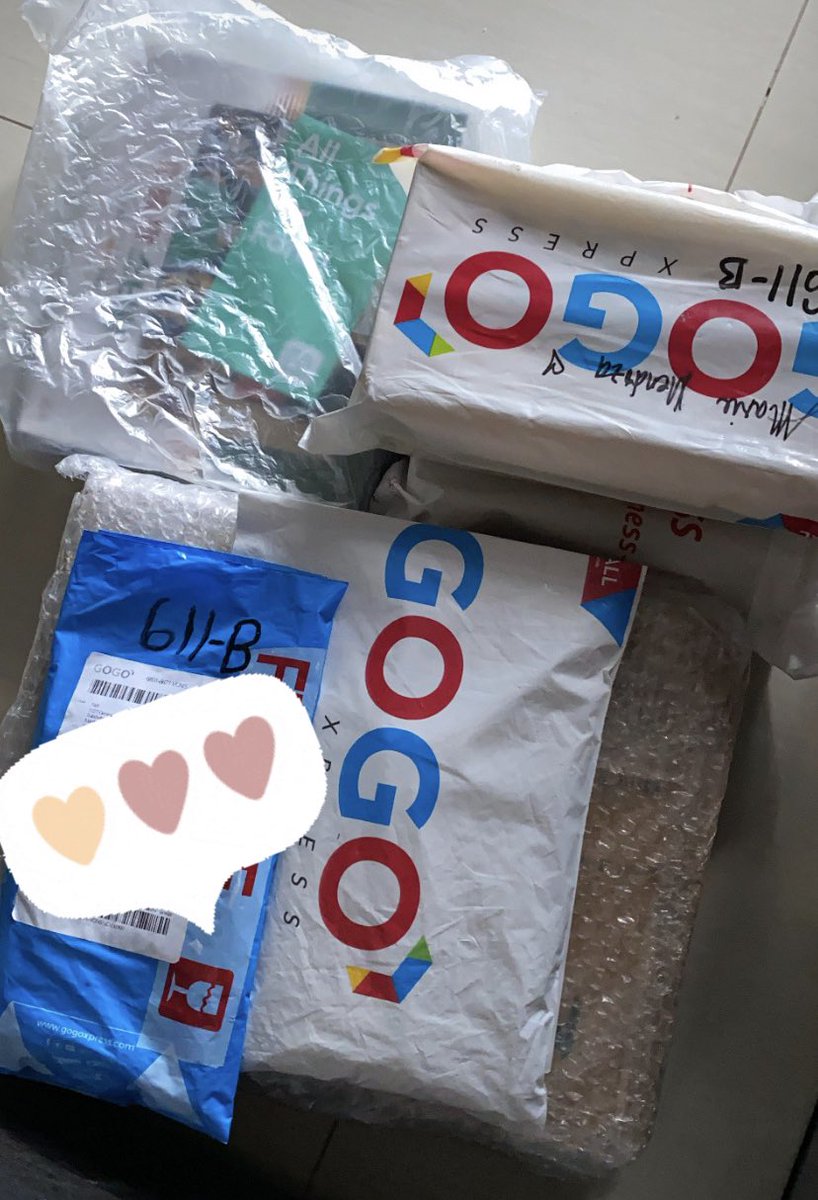 KmarketP's tweet photo. Can’t wait to unbox lateeeer! Tapusin ko lang oral exam at presentation ko 🙏🏾🙏🏾🙏🏾
✅ WINTER PACKAGE BATCH 1
✅ VT PERFUME (available)
✅ BTS SG 2021
✅ BE DELUXE w SYNNARA GIFT (available)
#KMPH_UPDATES https://t.co/Vl1fc7E5uy